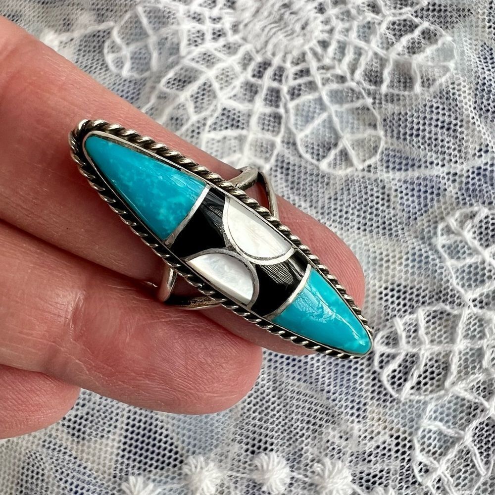 Vintage Signed Turquoise Onyx & Mother of Pearl Inlay Ring - Picture 7 of 7
